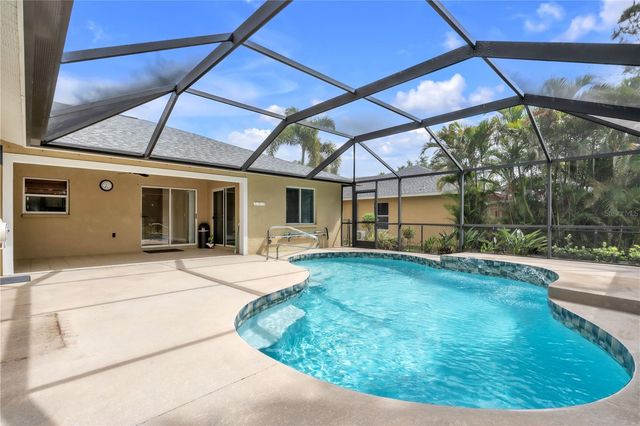2114 49TH AVENUE E, Bradenton, FL 34203