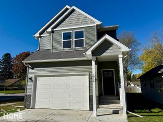 1046 S Pearce Street, Owosso, MI 48867