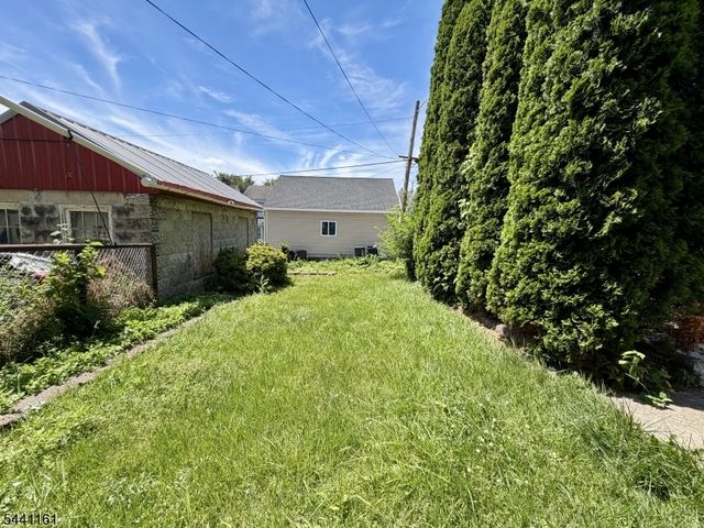 242 Filmore St, Phillipsburg Town, NJ 08865