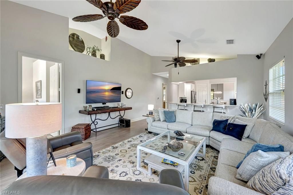 7842 Hawthorne DR # 1703, Naples, FL 34113
