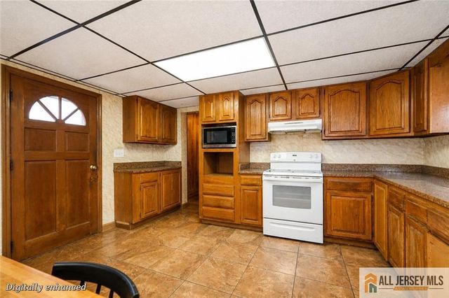 485 E Woodbridge Avenue, Avenel, NJ 07001