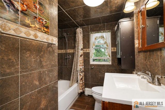485 E Woodbridge Avenue, Avenel, NJ 07001