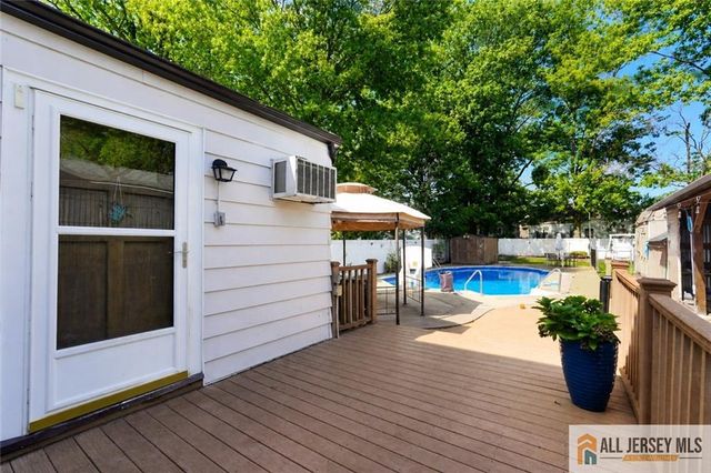 485 E Woodbridge Avenue, Avenel, NJ 07001