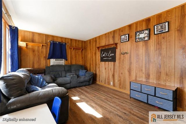 485 E Woodbridge Avenue, Avenel, NJ 07001