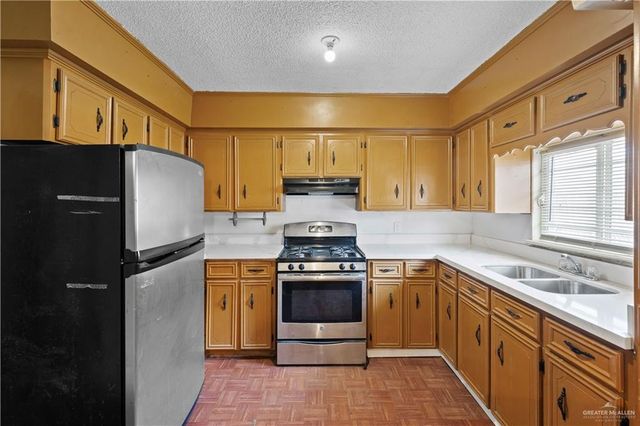 801 Carlos Street, Mission, TX 78572