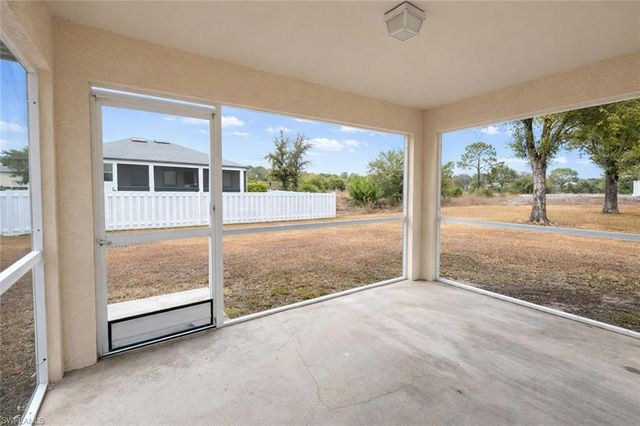 3215 13th ST SW, Lehigh Acres, FL 33976