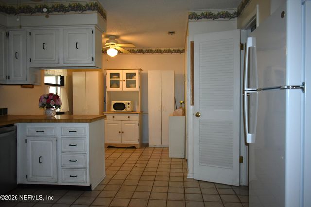 579 TARA FARMS Drive, Middleburg, FL 32068