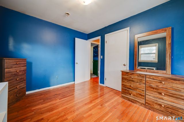 17 Hazel Street, Fairfield, CT 06825