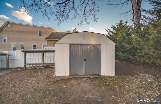 17 Hazel Street, Fairfield, CT 06825