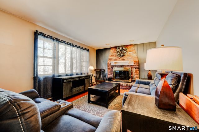 17 Hazel Street, Fairfield, CT 06825