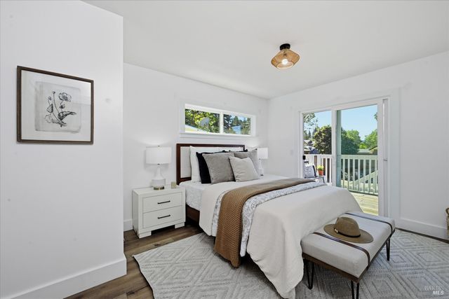 15 Ward St, Healdsburg, CA 95448