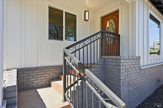 15 Ward St, Healdsburg, CA 95448