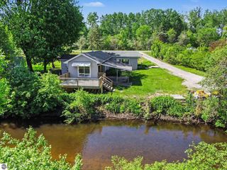 2457 E Ludington Drive, Clare, MI 48617