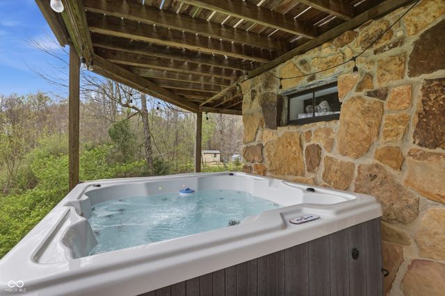 6063 Little Flock Road, Spencer, IN 47460
