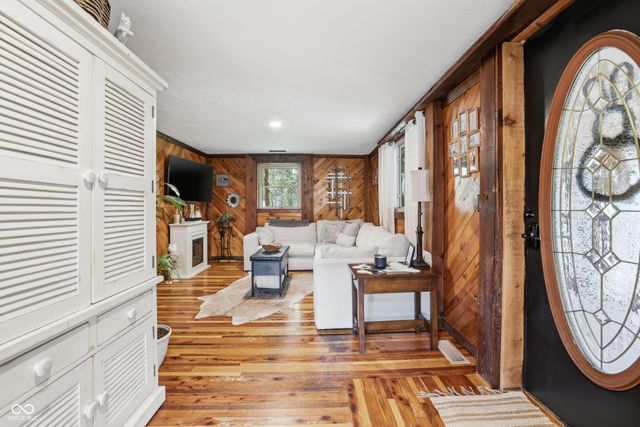 6063 Little Flock Road, Spencer, IN 47460