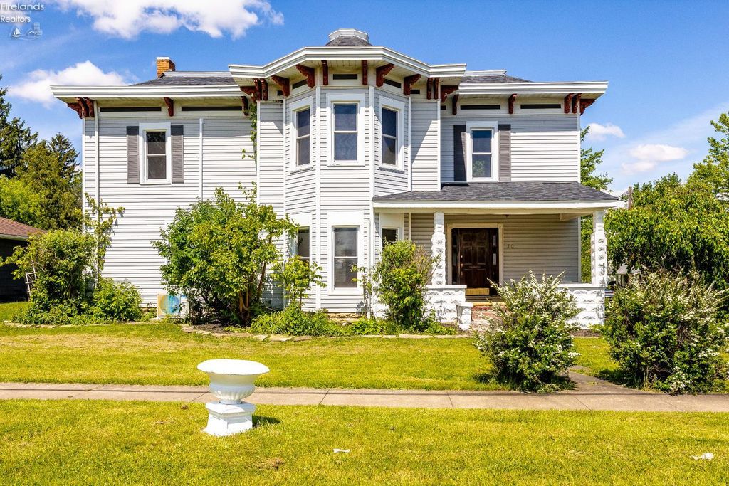 30 Seneca Street, Attica, OH 44807