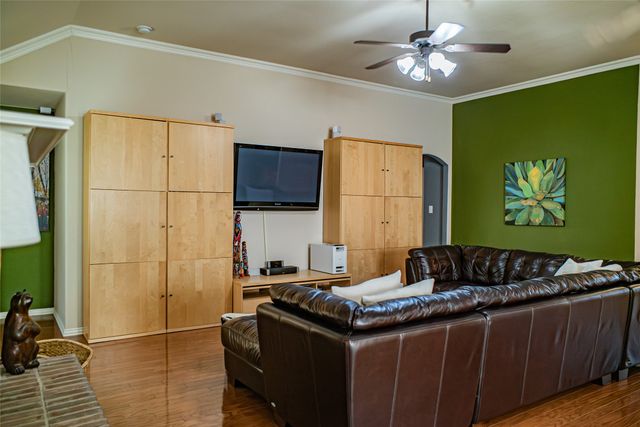 2521 Glenn Ranch Drive, Burleson, TX 76028