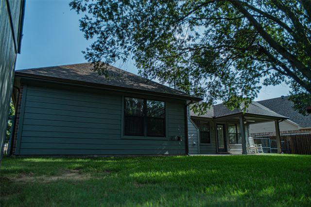 2521 Glenn Ranch Drive, Burleson, TX 76028