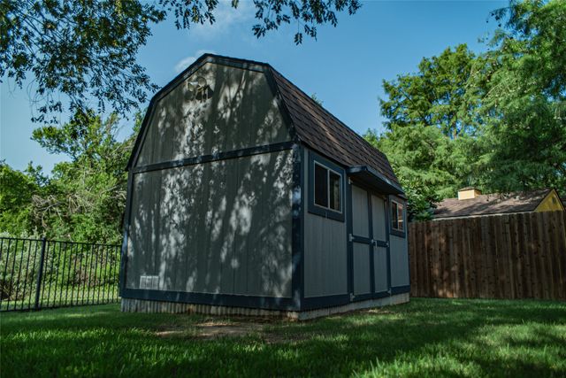 2521 Glenn Ranch Drive, Burleson, TX 76028