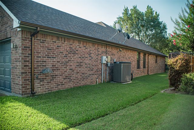 2521 Glenn Ranch Drive, Burleson, TX 76028