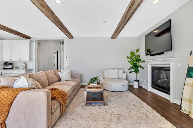 1128 Witherby Ln, Escondido, CA 92026