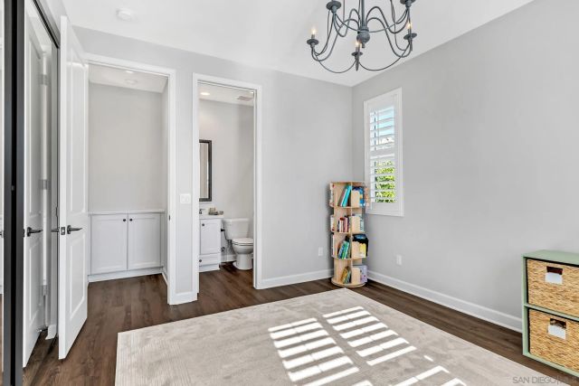 1128 Witherby Ln, Escondido, CA 92026