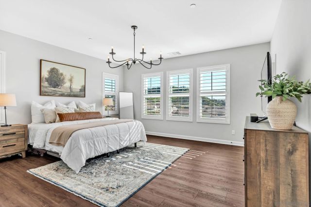 1128 Witherby Ln, Escondido, CA 92026