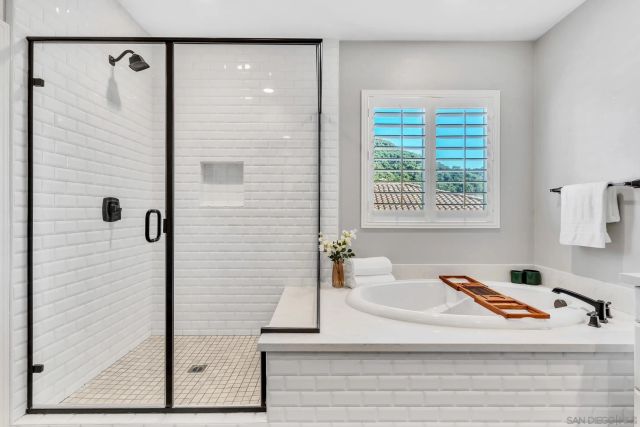 1128 Witherby Ln, Escondido, CA 92026