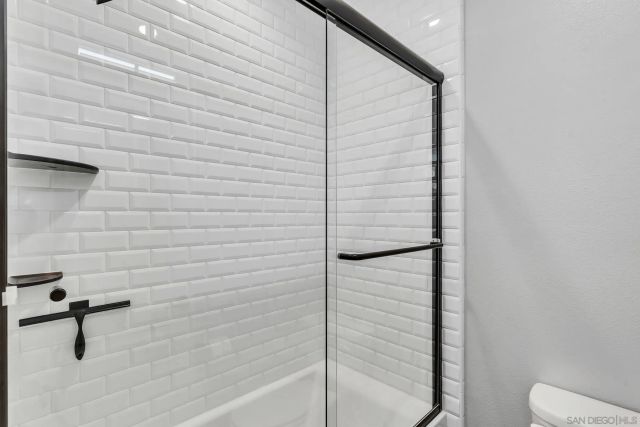 1128 Witherby Ln, Escondido, CA 92026