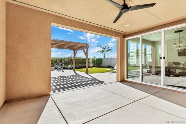 1128 Witherby Ln, Escondido, CA 92026