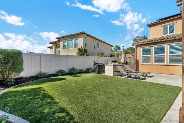 1128 Witherby Ln, Escondido, CA 92026