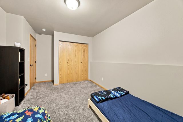 6762 Joseph Street, Horace, ND 58047