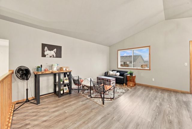 6762 Joseph Street, Horace, ND 58047