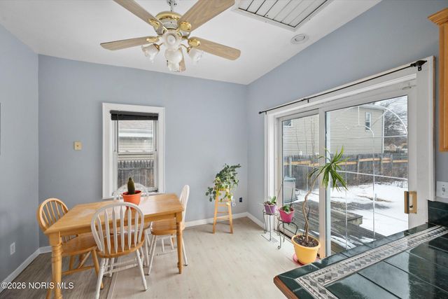 607 S Mccord Road, Holland, OH 43528