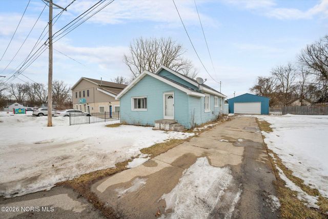 607 S Mccord Road, Holland, OH 43528