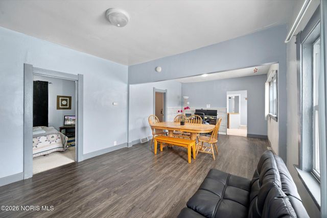 607 S Mccord Road, Holland, OH 43528