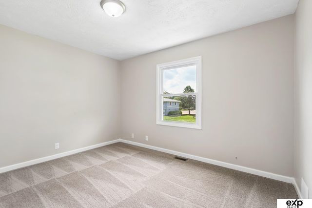 6323 Read Street, Omaha, NE 68152