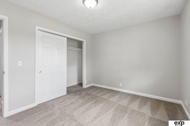6323 Read Street, Omaha, NE 68152