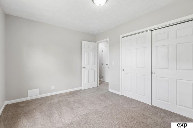 6323 Read Street, Omaha, NE 68152