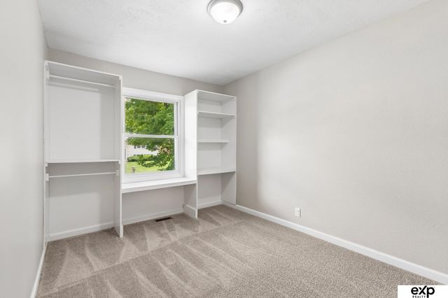 6323 Read Street, Omaha, NE 68152