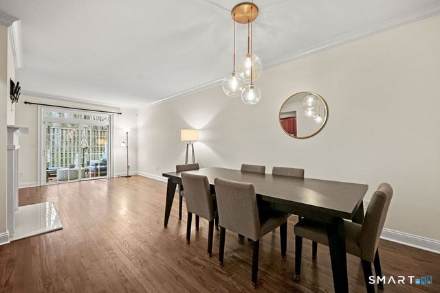 41 Park Place Circle 41, West Hartford, CT 06110