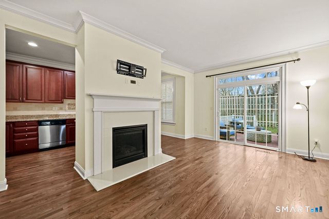 41 Park Place Circle 41, West Hartford, CT 06110