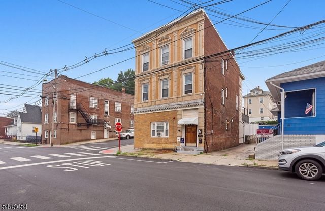83 Westminster Pl, Garfield City, NJ 07026