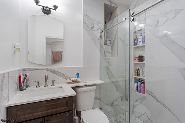 83 Westminster Pl, Garfield City, NJ 07026