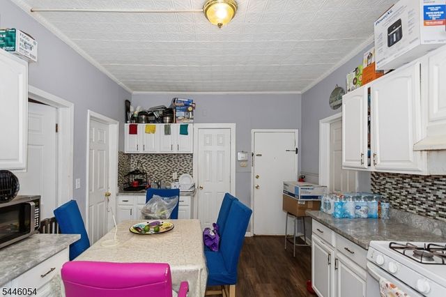 83 Westminster Pl, Garfield City, NJ 07026