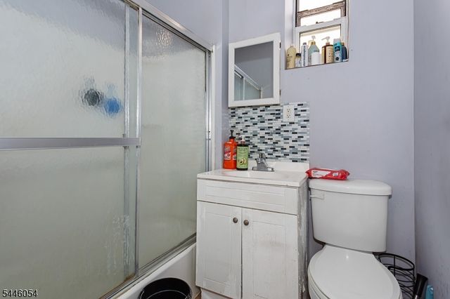 83 Westminster Pl, Garfield City, NJ 07026