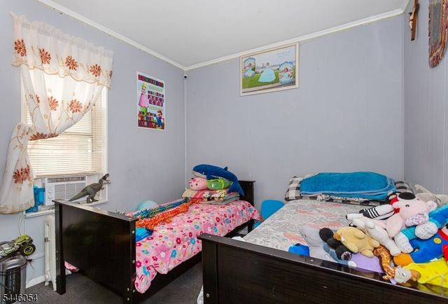 83 Westminster Pl, Garfield City, NJ 07026