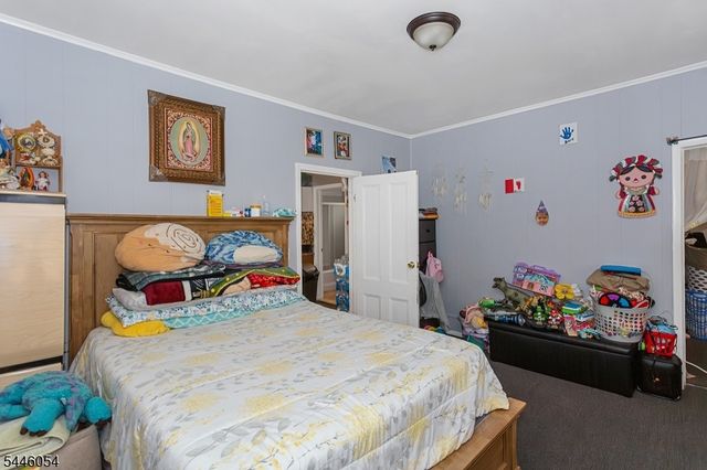 83 Westminster Pl, Garfield City, NJ 07026