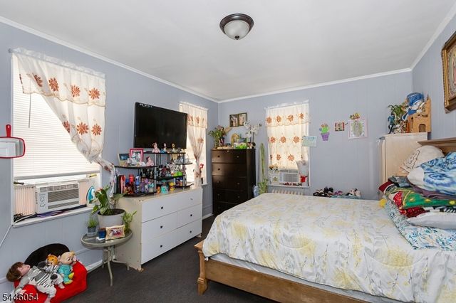 83 Westminster Pl, Garfield City, NJ 07026