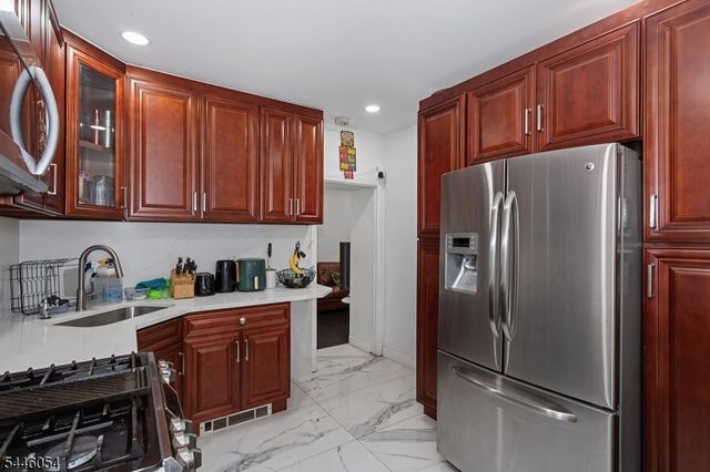 83 Westminster Pl, Garfield City, NJ 07026